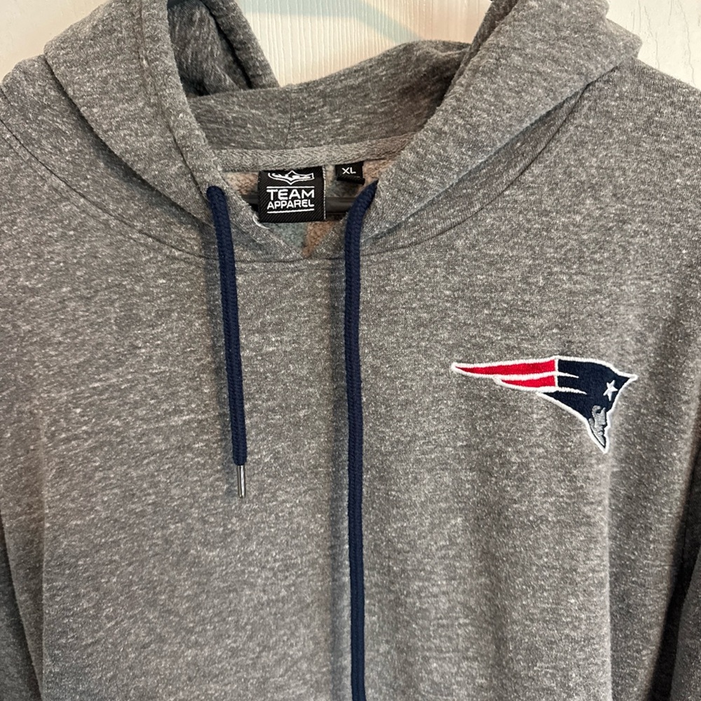 Team Apparel Heather Gray Hoodie with New England Patriots Logo
